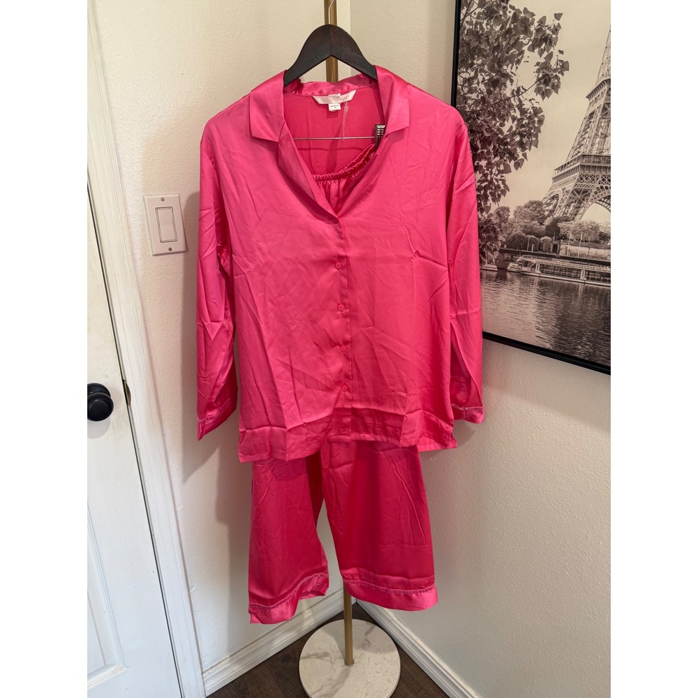 Victoria's Secret Hot Pink Satin Pajama Set Long Sleeve  Pants Small NEW